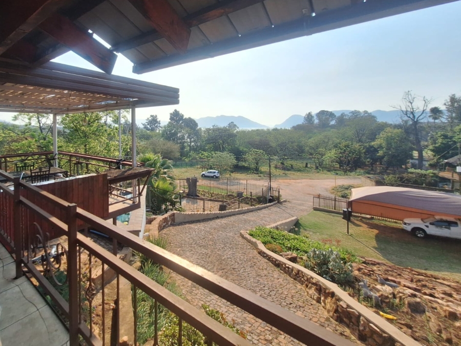To Let 2 Bedroom Property for Rent in Meerhof North West